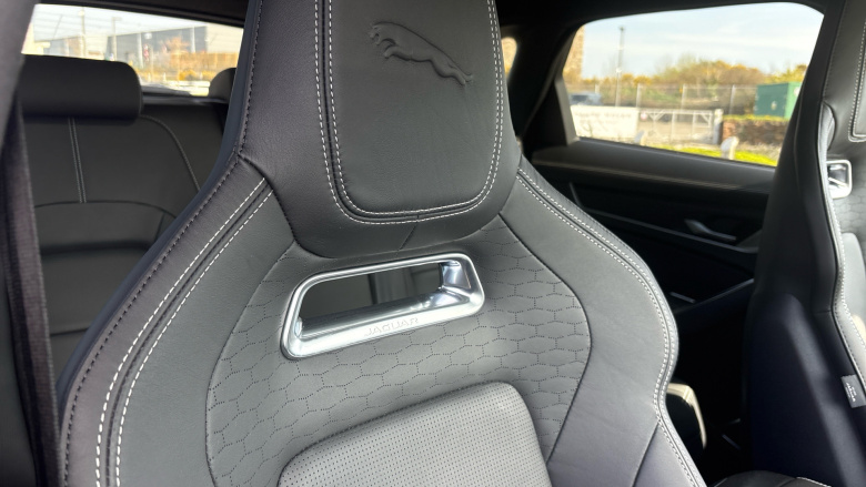 Jaguar F-Pace 2.0 D200 R-Dynamic HSE Black 5dr Auto AWD Diesel Estate